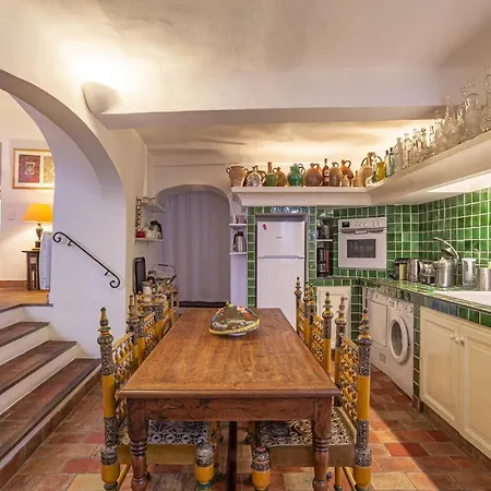 Bed & Breakfast La Maison Du *