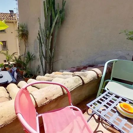 La Maison Du *