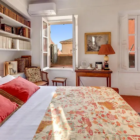 La Maison Du فندق مبيت وإفطار