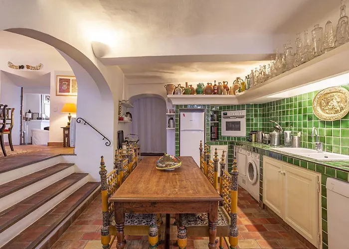فندق مبيت وإفطار La Maison Du 3*