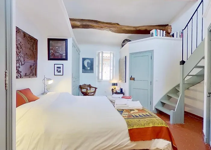 La Maison Du فندق مبيت وإفطار