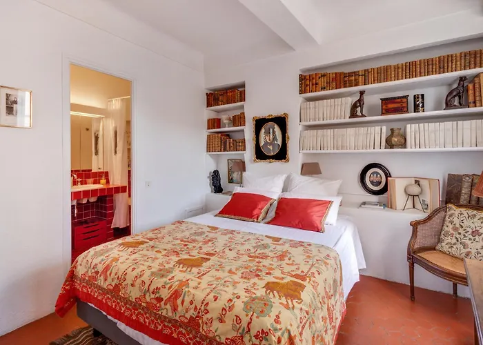 Bed & Breakfast La Maison Du 3*