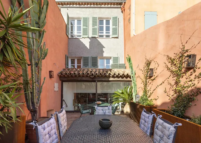 Bed & Breakfast La Maison Du Grimaud