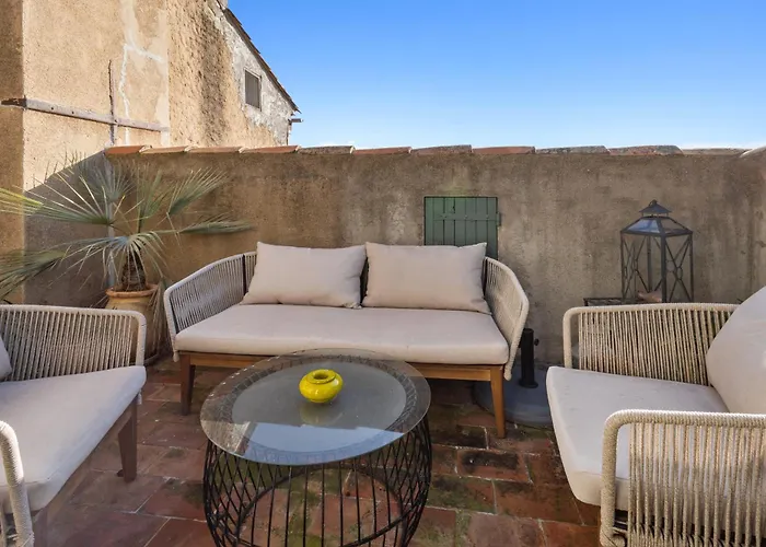 La Maison Du فندق مبيت وإفطار