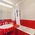 Bed and Breakfast La Maison Du 3*
